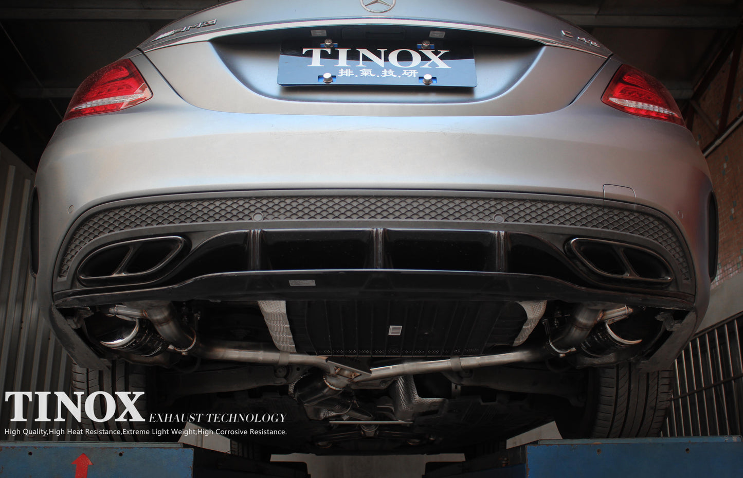 Mercedes-Benz AMG loading